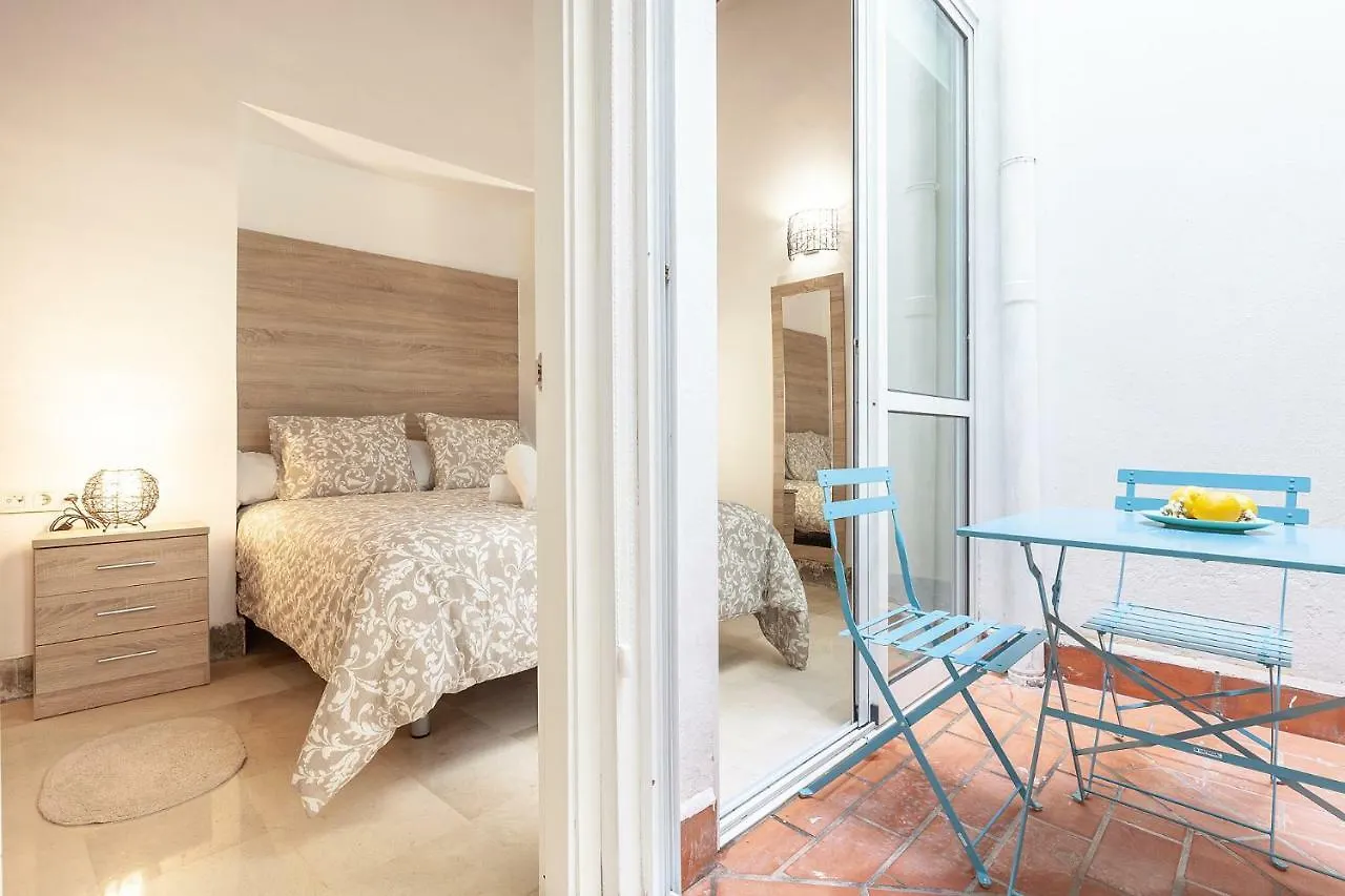 Apartment Pasaje De Amores Der - Descanso En Casa Y Vida Cultural Y Monumentos 4 Px Seville