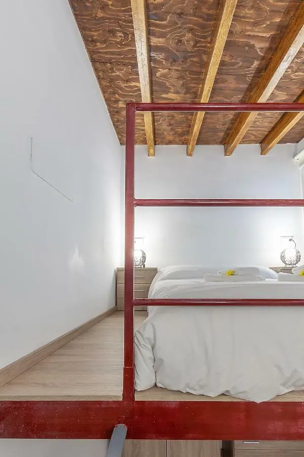 Pasaje De Amores Der - Descanso En Casa Y Vida Cultural Y Monumentos 4 Px Seville Apartment